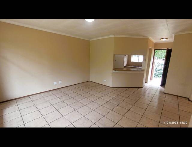 2 BEDROOM TOWNHOUSE FOR SALE IN SONNEGLANS